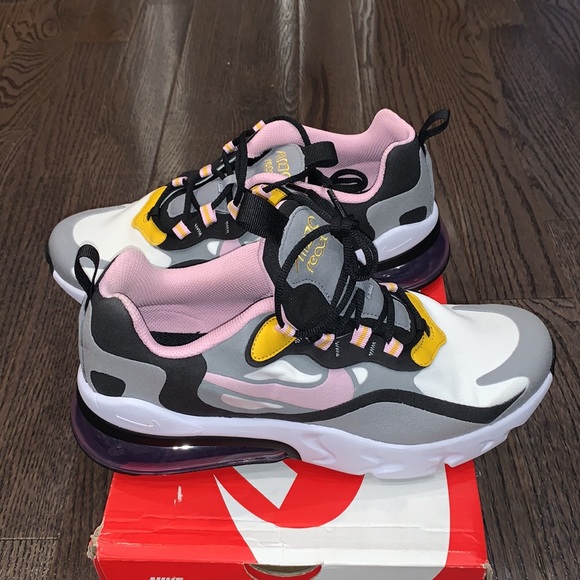 Nike Air Max 270 React Kid’s 7 Women’s Size 8.5 - Picture 1 of 9